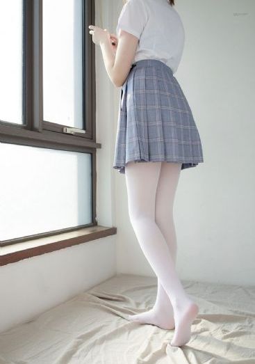 大乳女喂男人吃奶